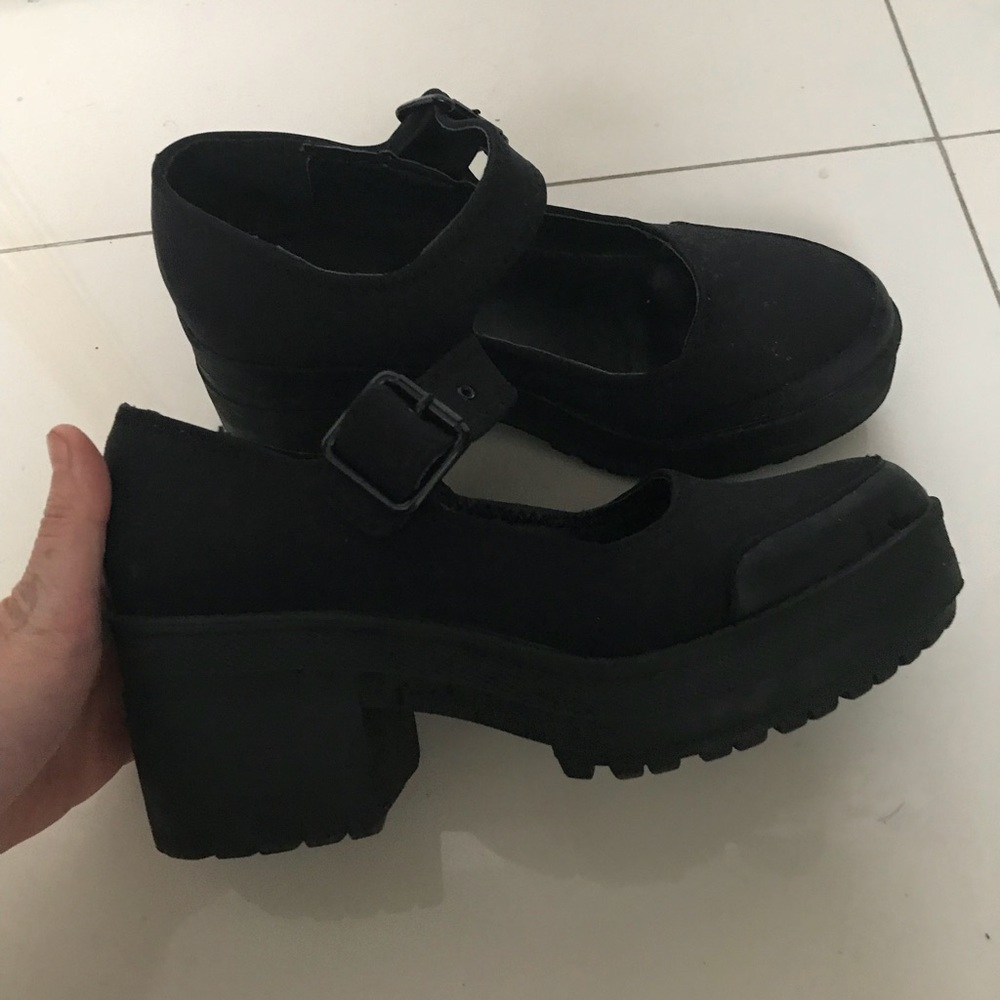 Mary Jane platform